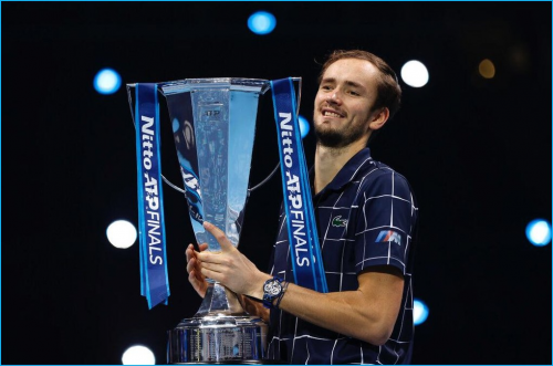 被推至台前 被推至台前